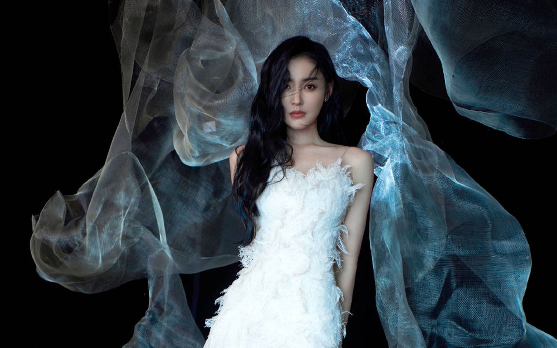 1.挪威森林与巴斯克雄狮,当北欧冰锋刺向钢铁城墙