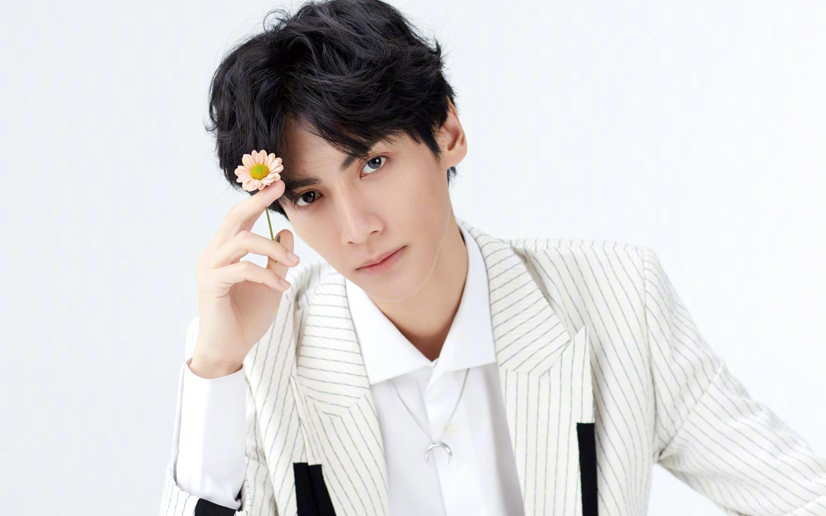 跨界的礼赞，杜兰特完美发挥照亮广东，末节狂澜席卷爵士