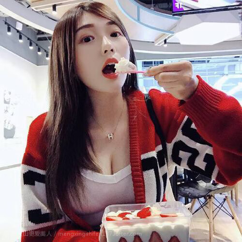 赛场上的沉思者，约基奇如何在风暴眼中雕刻宁静